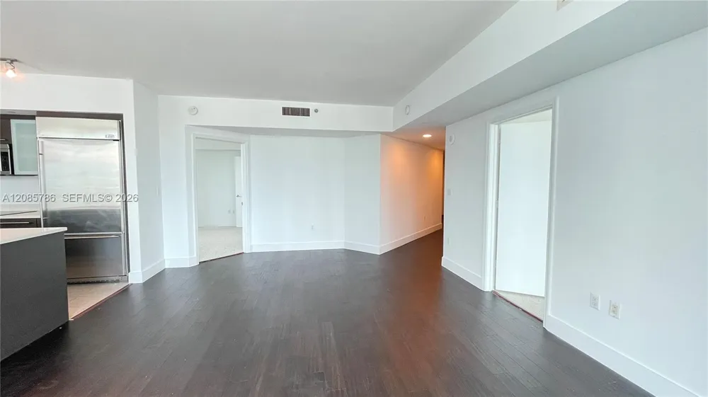 55 SE 6th St #2702 Miami, FL 33131