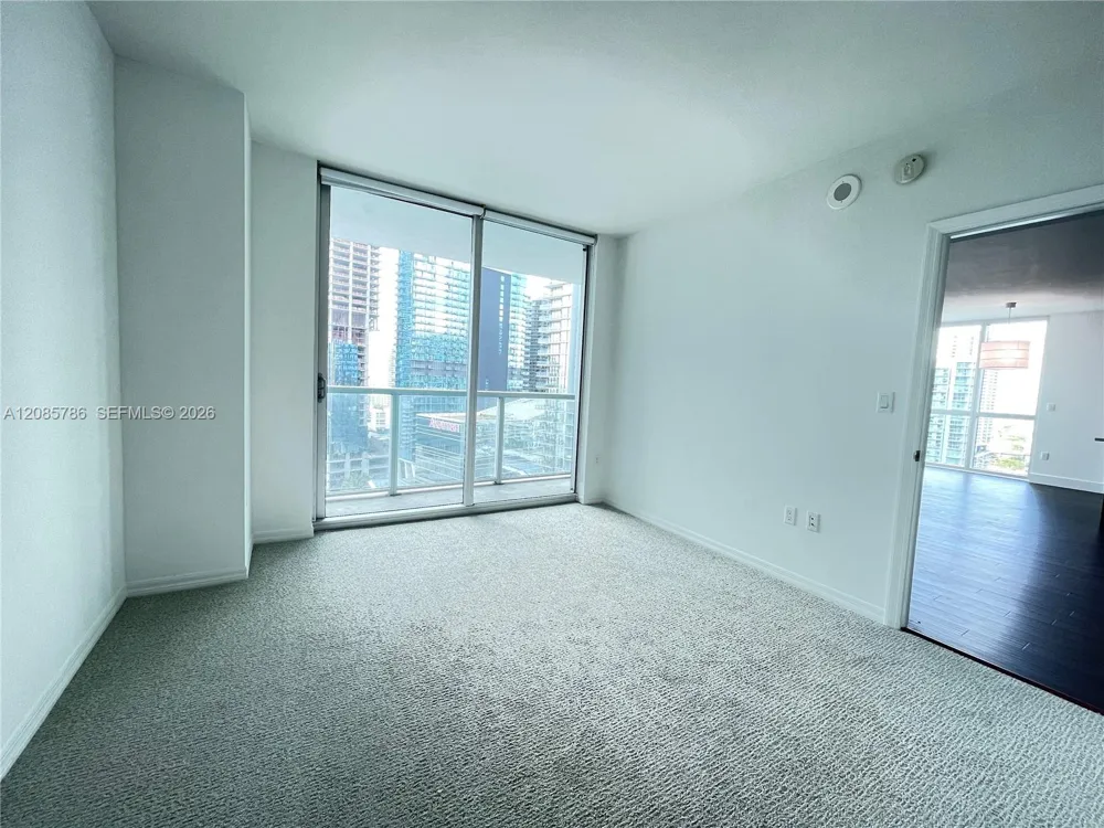 55 SE 6th St #2702 Miami, FL 33131