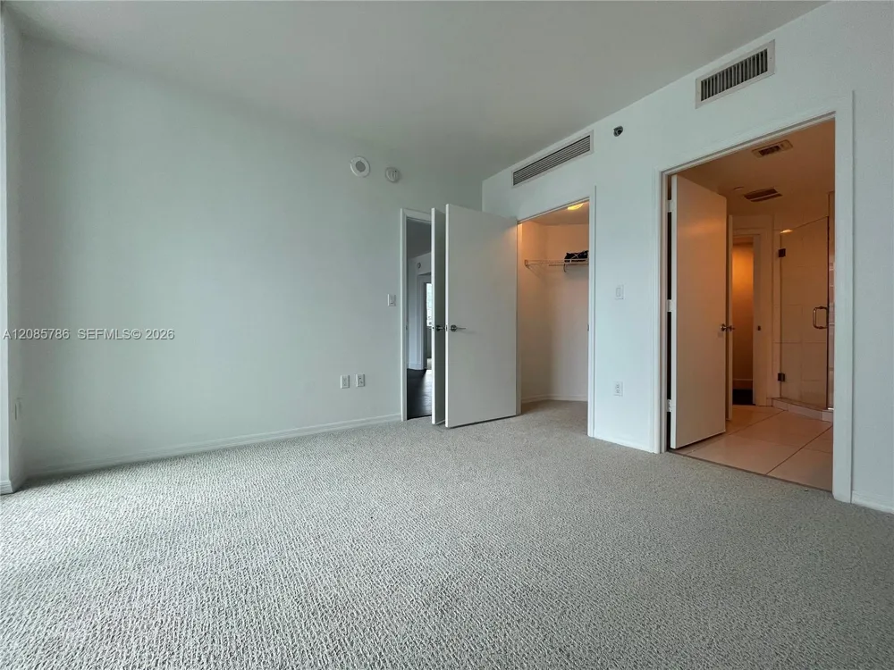 55 SE 6th St #2702 Miami, FL 33131