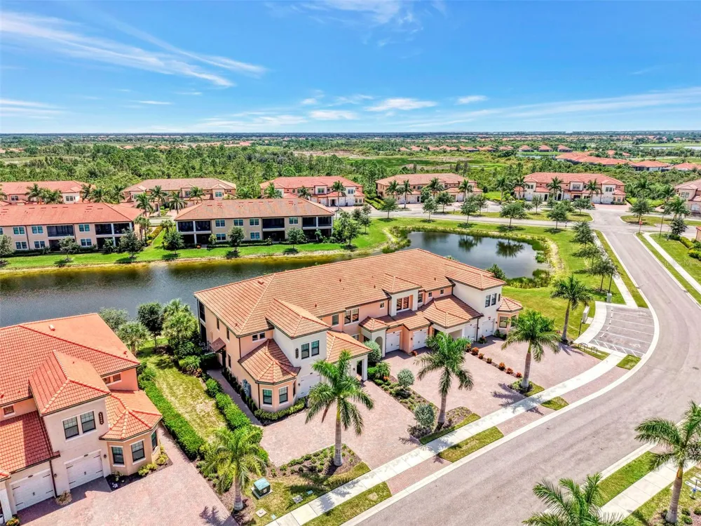 10212 STAGGERBUSH DRIVE #202 Venice, FL 34293