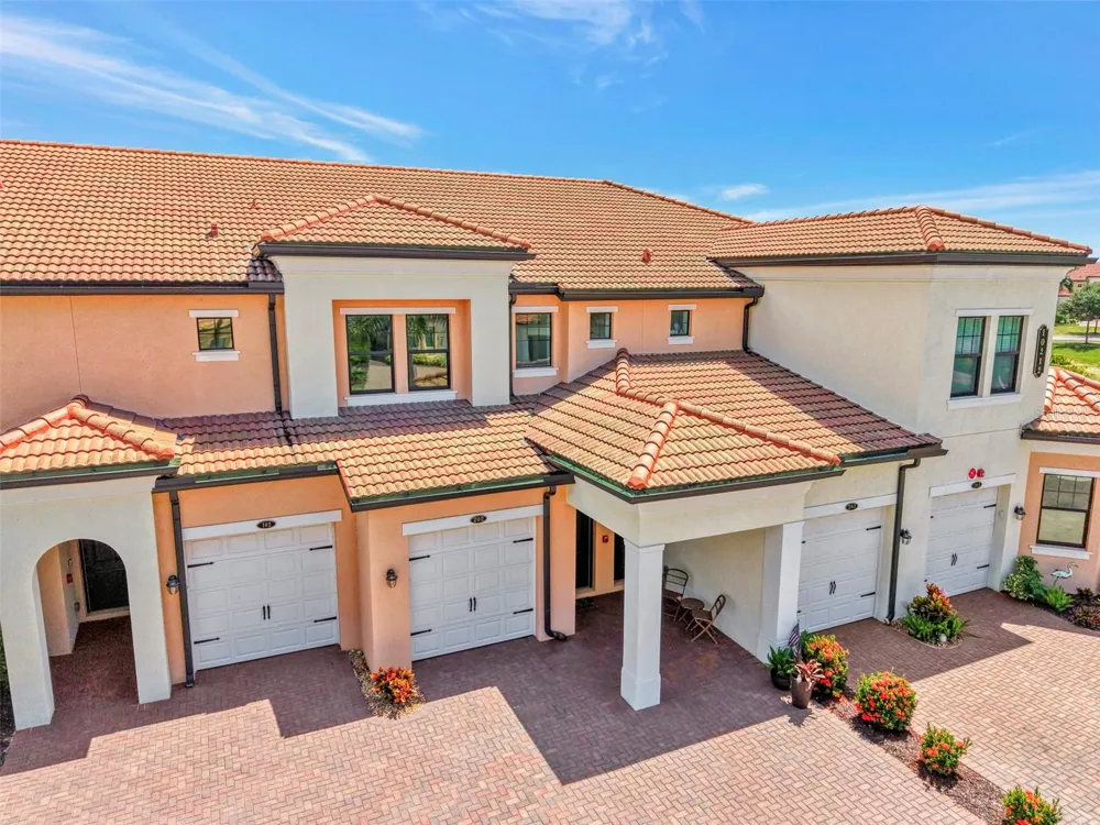 10212 STAGGERBUSH DRIVE #202 Venice, FL 34293