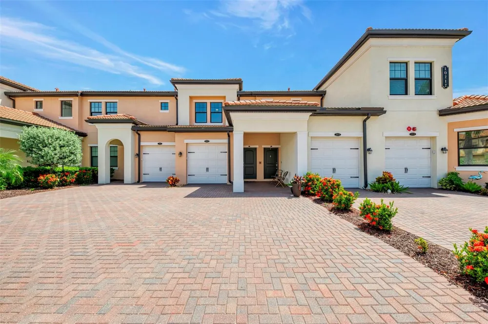 10212 STAGGERBUSH DRIVE #202 Venice, FL 34293