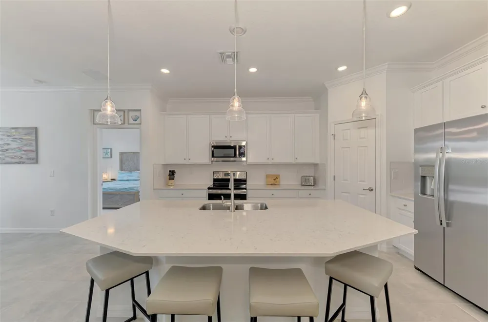 10212 STAGGERBUSH DRIVE #202 Venice, FL 34293