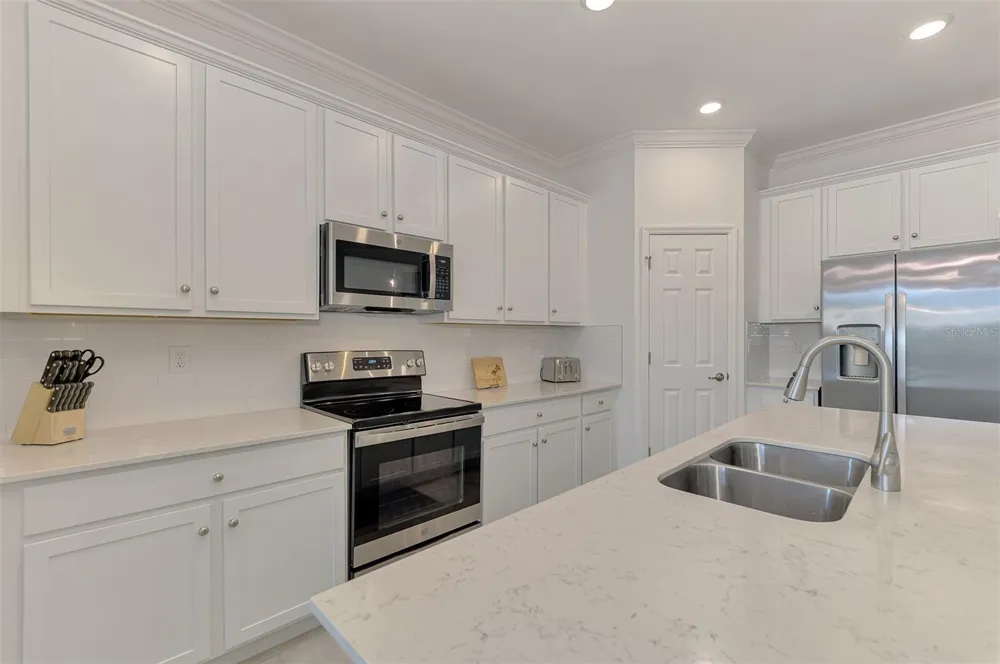 10212 STAGGERBUSH DRIVE #202 Venice, FL 34293