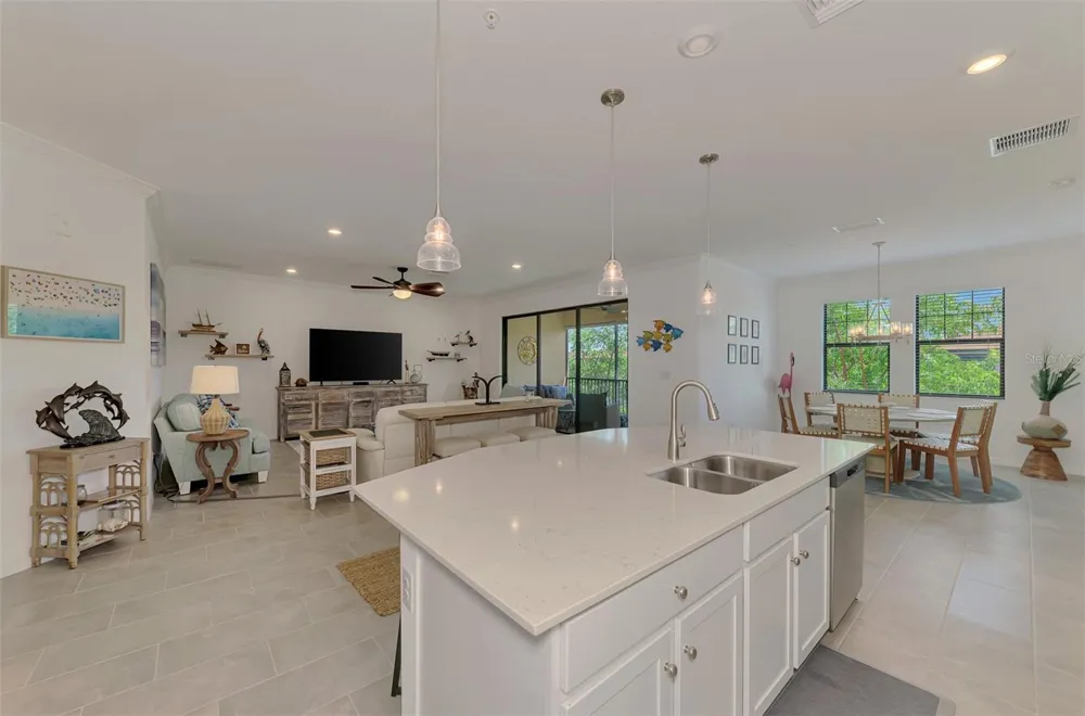 10212 STAGGERBUSH DRIVE #202 Venice, FL 34293