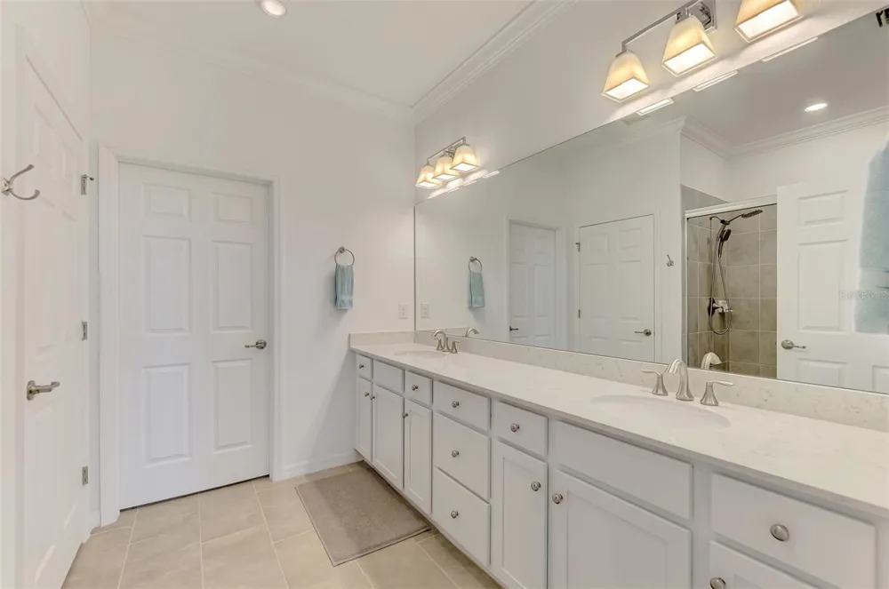 10212 STAGGERBUSH DRIVE #202 Venice, FL 34293