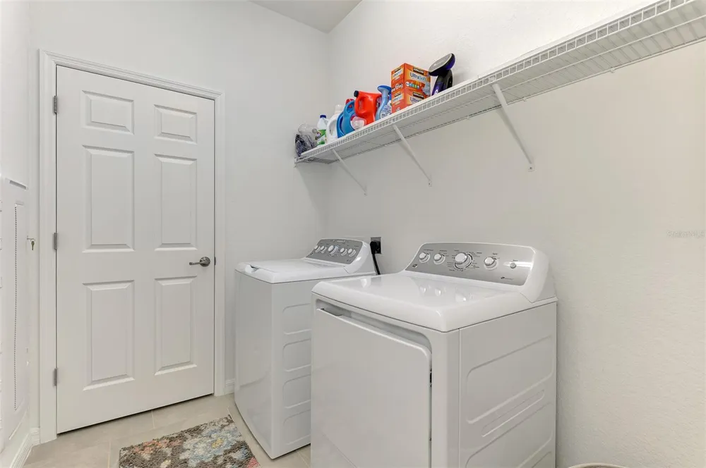 10212 STAGGERBUSH DRIVE #202 Venice, FL 34293
