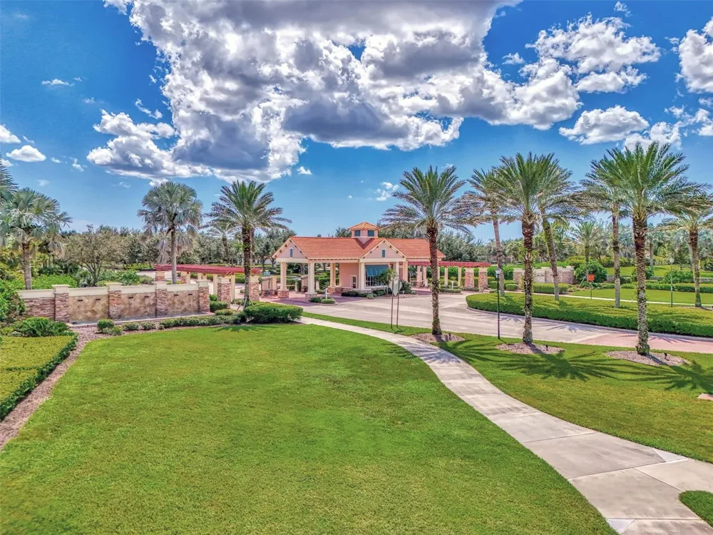 10212 STAGGERBUSH DRIVE #202 Venice, FL 34293