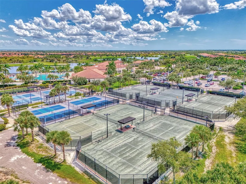 10212 STAGGERBUSH DRIVE #202 Venice, FL 34293
