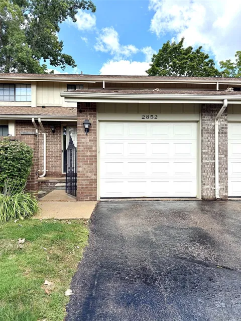 2852 Trailwood Drive