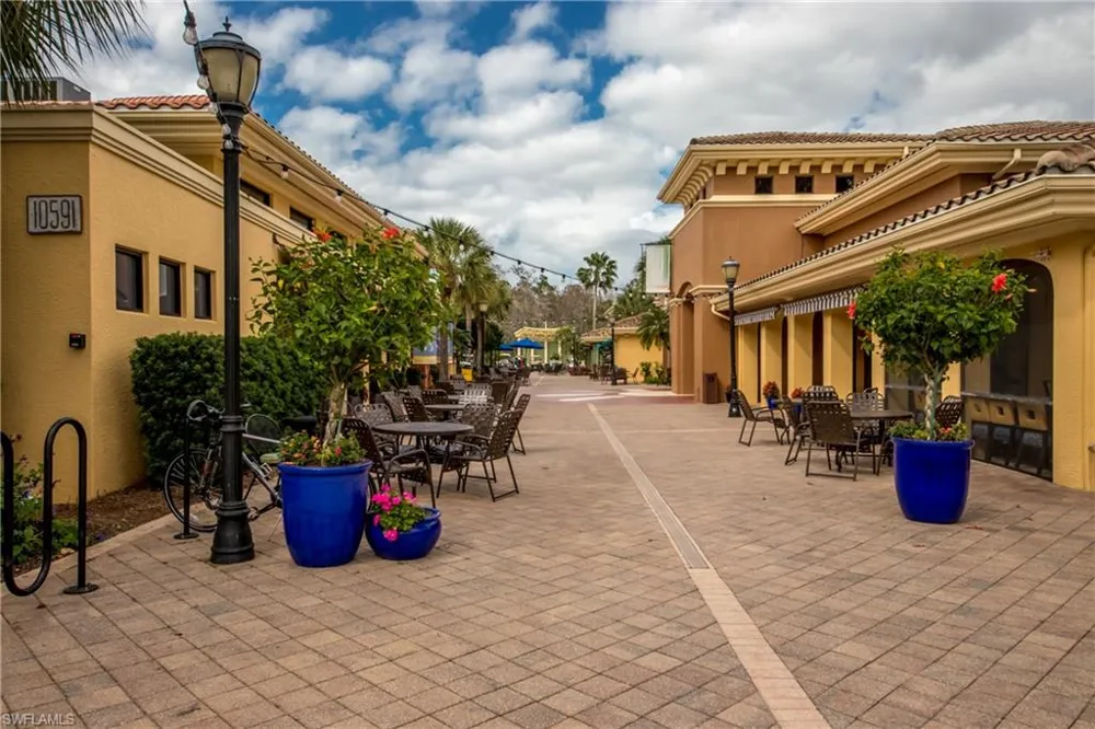 10514 Bella Vista Drive Fort Myers, FL 33913