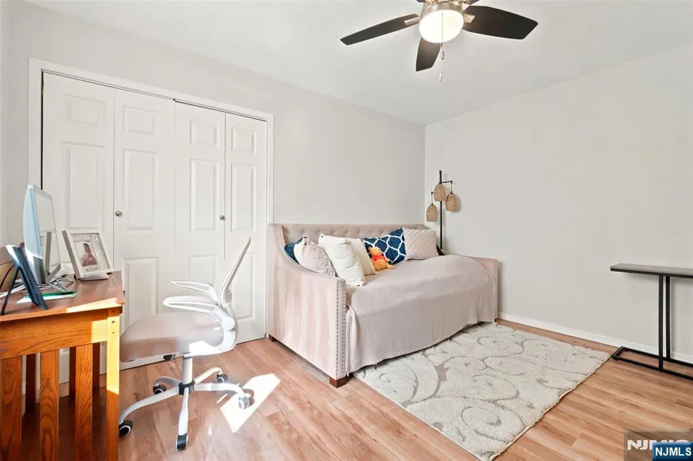 208 Anderson Street N6B Hackensack, NJ 07601