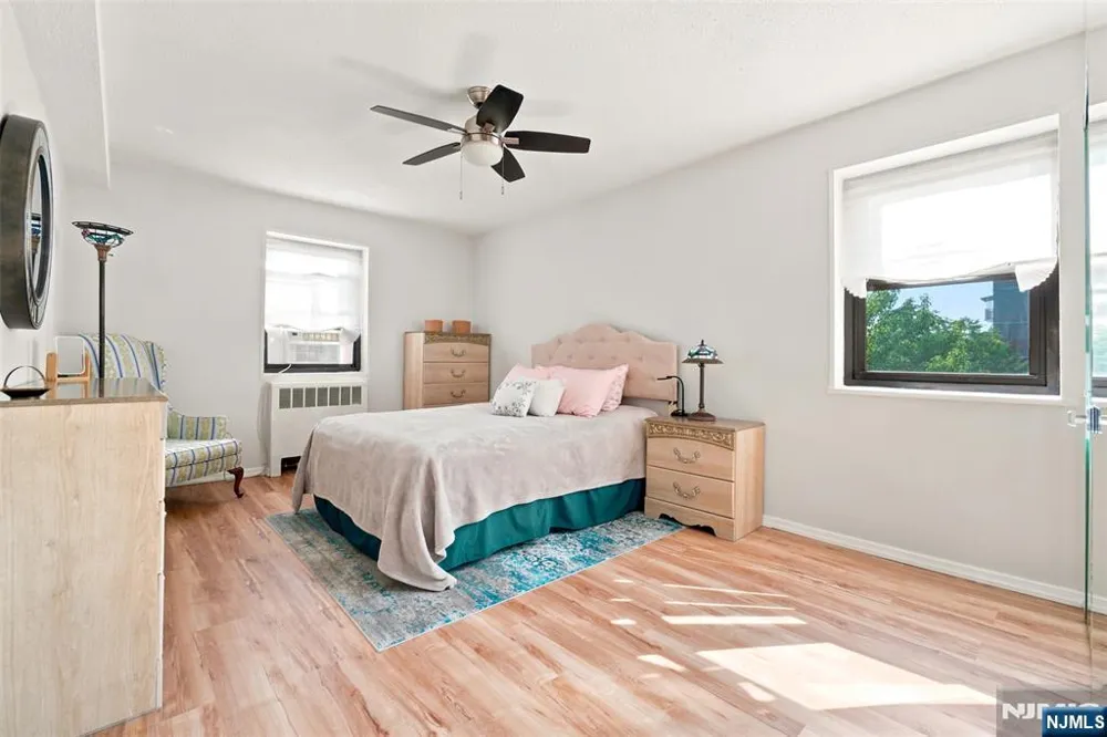 208 Anderson Street N6B Hackensack, NJ 07601