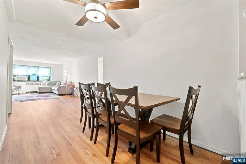 208 Anderson Street N6B Hackensack, NJ 07601