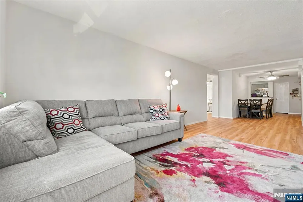 208 Anderson Street N6B Hackensack, NJ 07601