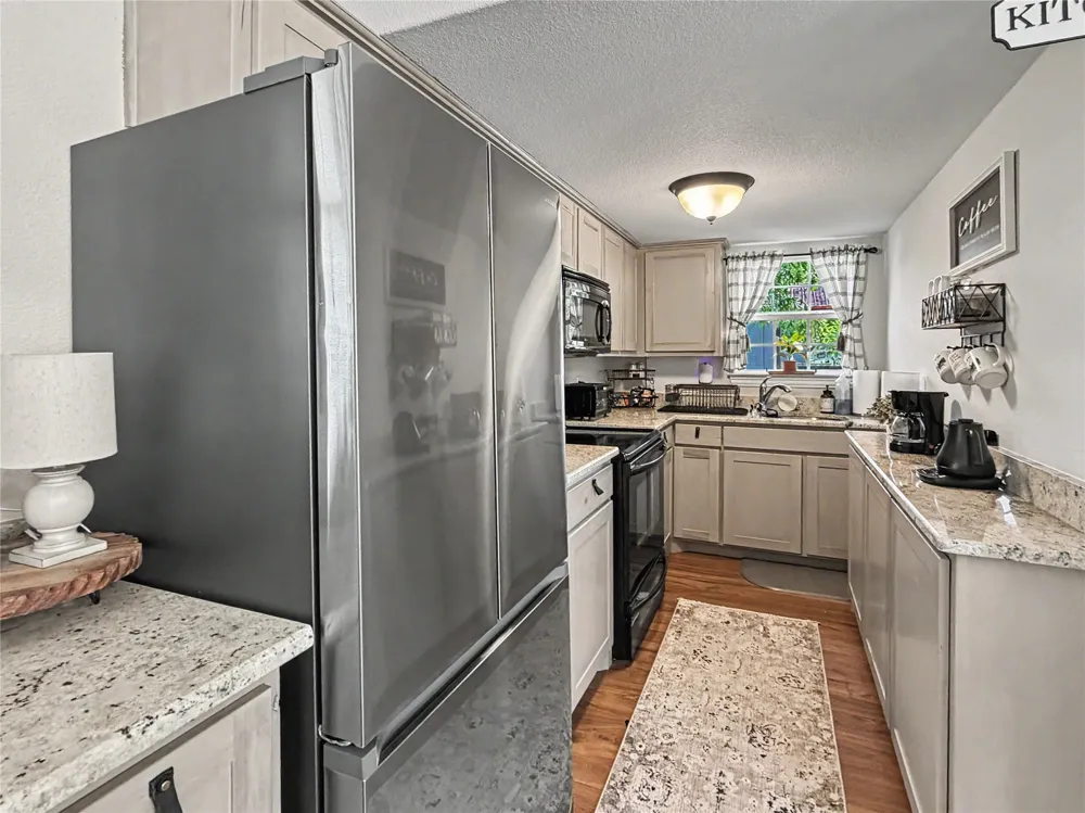 2013 Bedford Court Weatherford, TX 76087