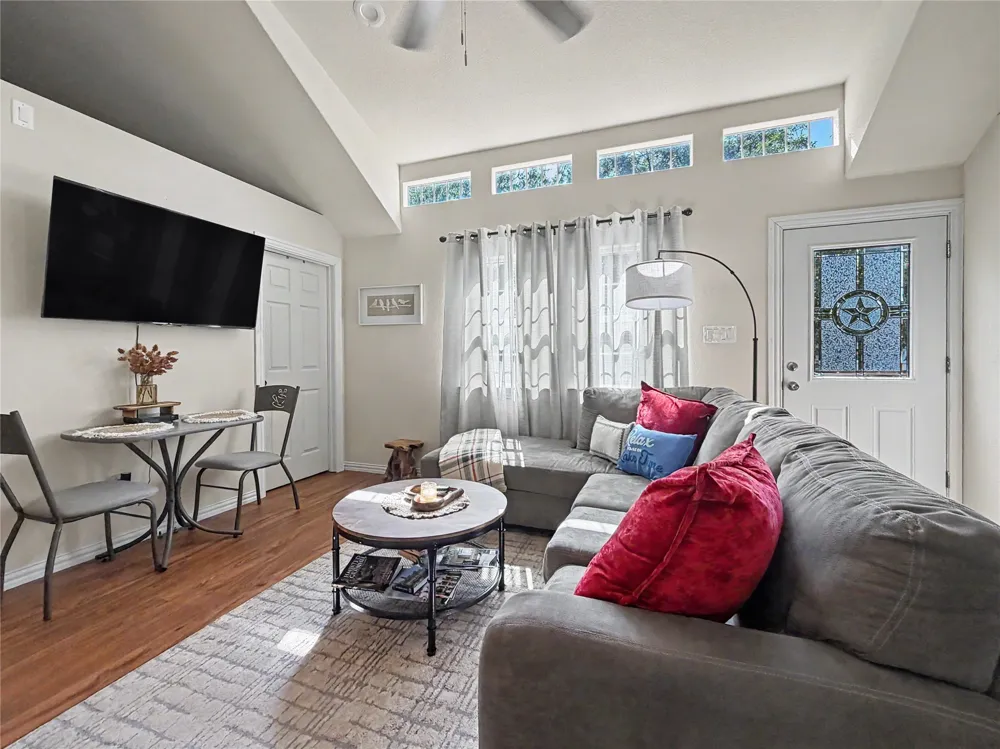2013 Bedford Court Weatherford, TX 76087