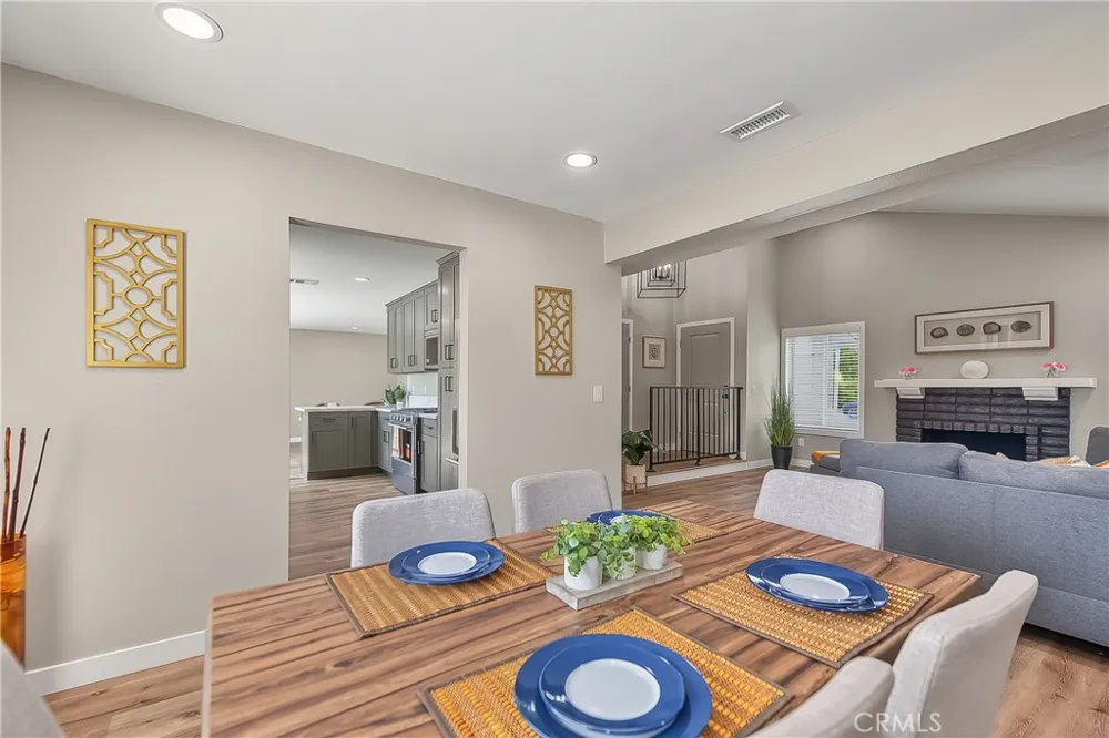 286 W Renwick Azusa, CA 91702