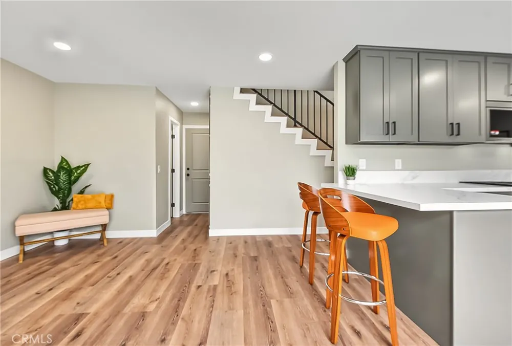 286 W Renwick Azusa, CA 91702