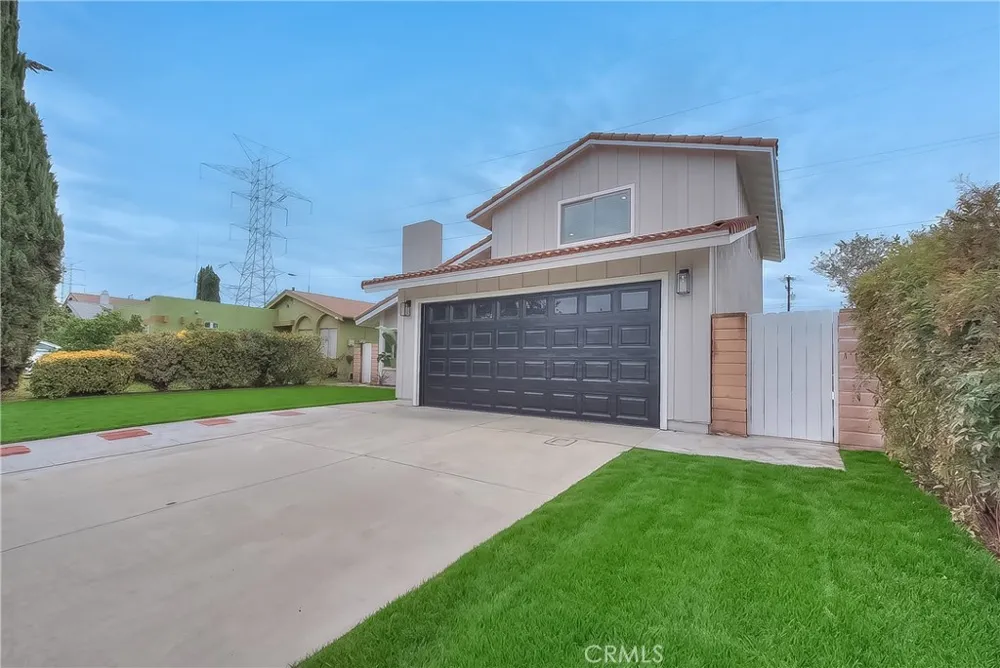 286 W Renwick Azusa, CA 91702