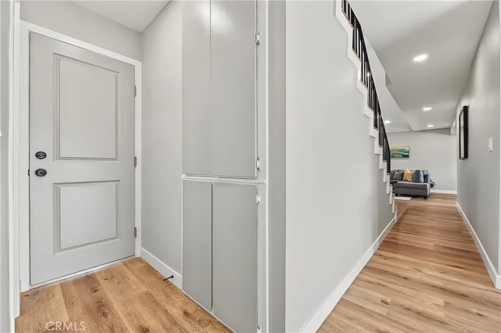 286 W Renwick Azusa, CA 91702
