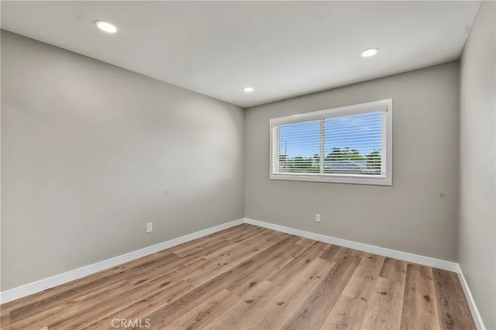 286 W Renwick Azusa, CA 91702