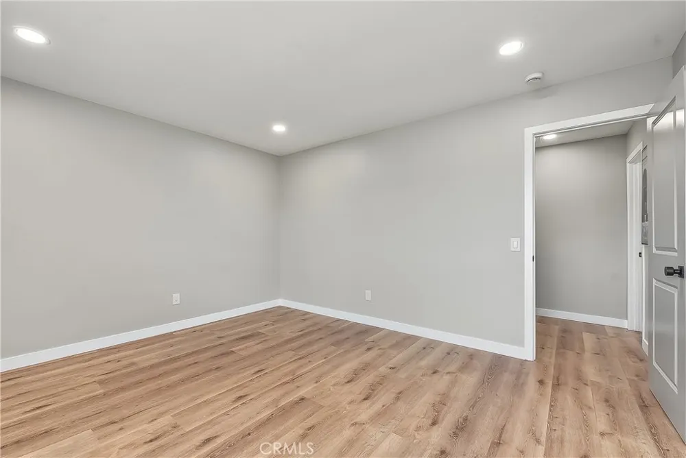 286 W Renwick Azusa, CA 91702