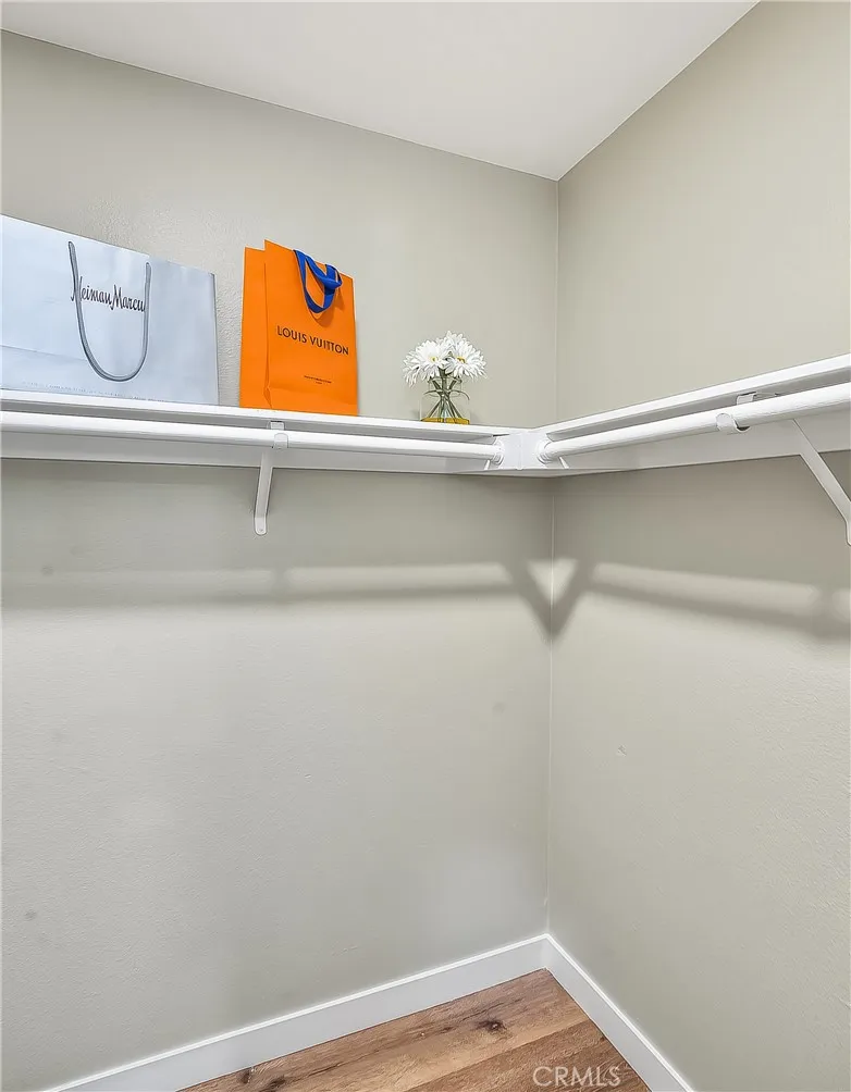 286 W Renwick Azusa, CA 91702
