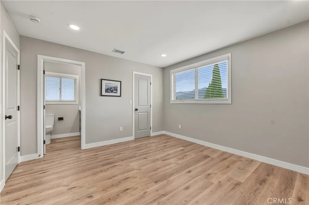 286 W Renwick Azusa, CA 91702