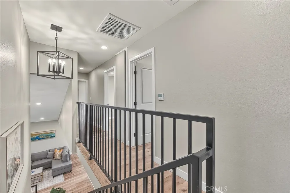 286 W Renwick Azusa, CA 91702
