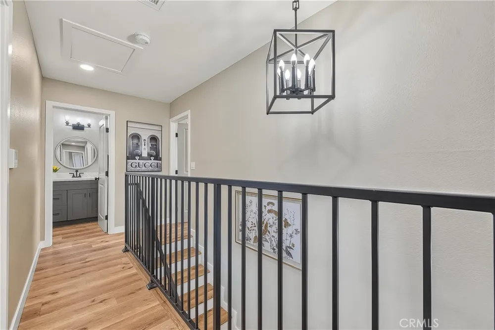 286 W Renwick Azusa, CA 91702