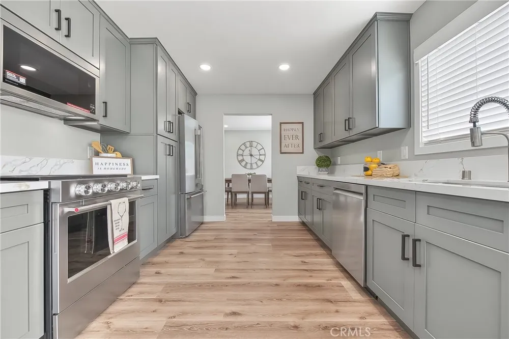 286 W Renwick Azusa, CA 91702
