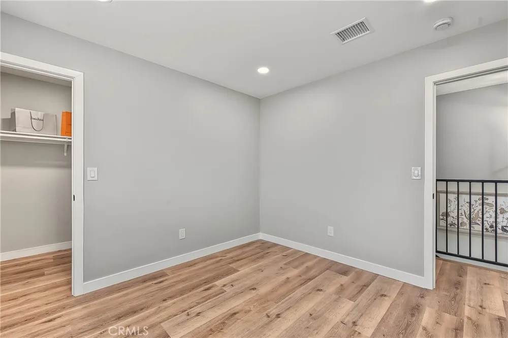 286 W Renwick Azusa, CA 91702