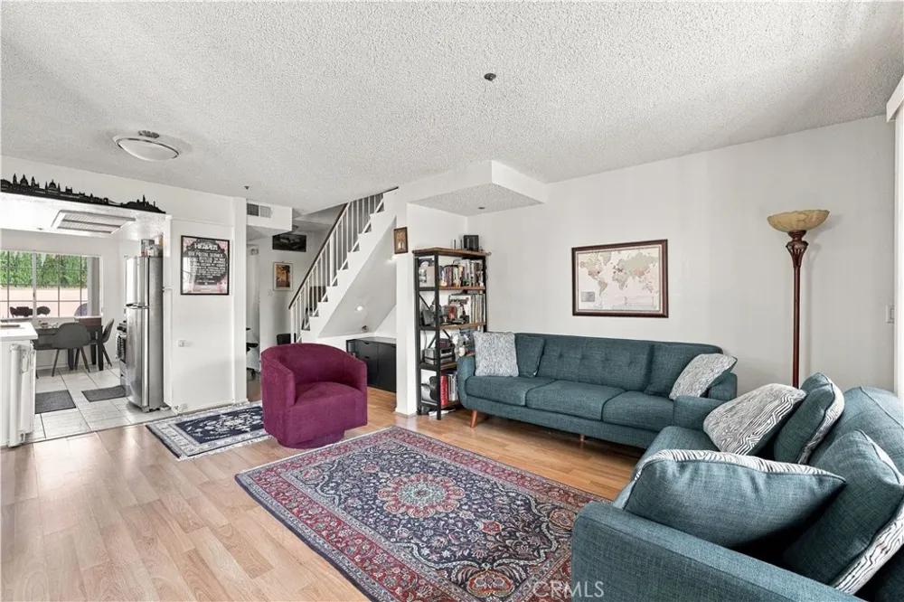 147 W Acacia #160 Glendale, CA 91204