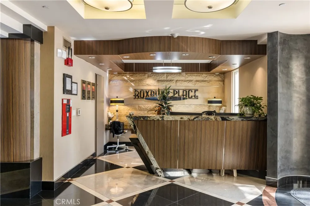 1318 Roxbury S #210 Los Angeles, CA 90035