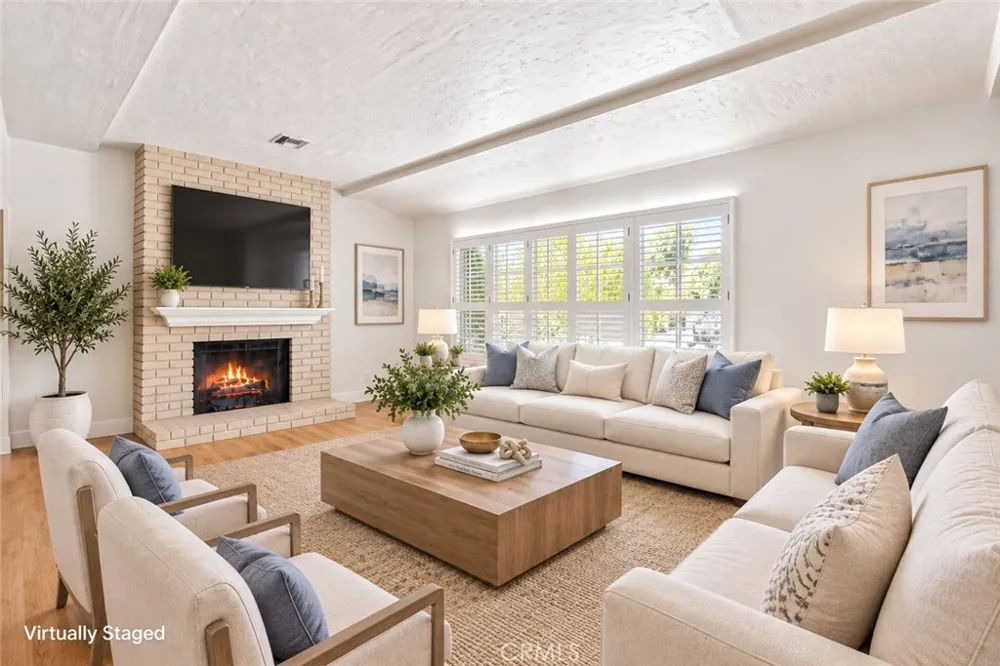 471 S Clark Beverly Hills, CA 90211