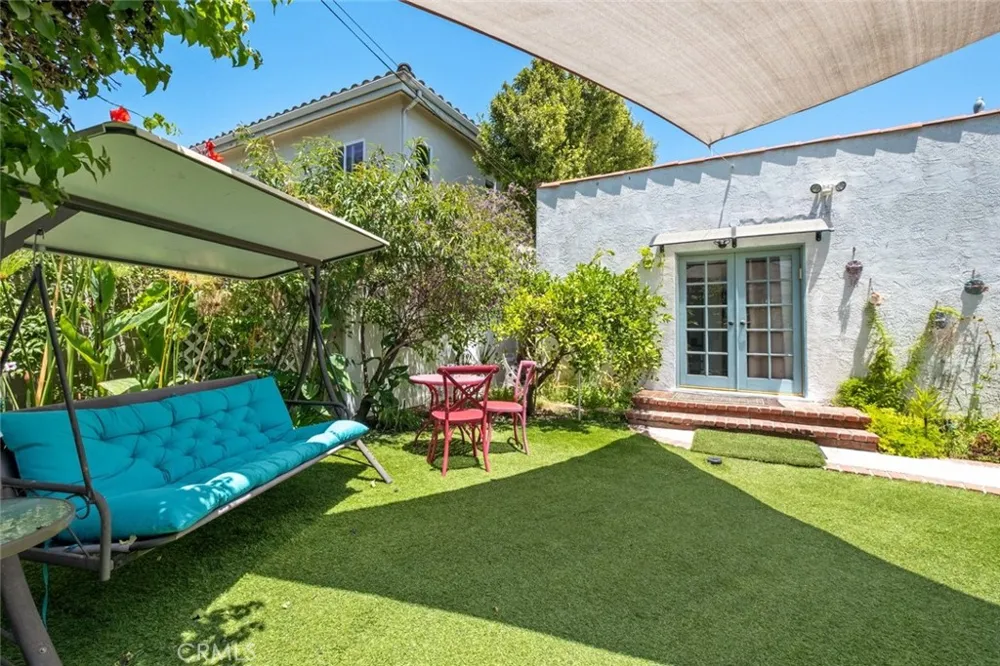 471 S Clark Beverly Hills, CA 90211