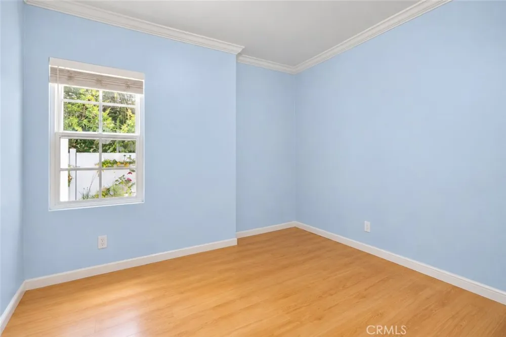 471 S Clark Beverly Hills, CA 90211