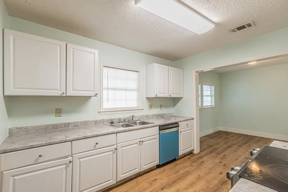 2543 E Ann Arbor Avenue Dallas, TX 75216