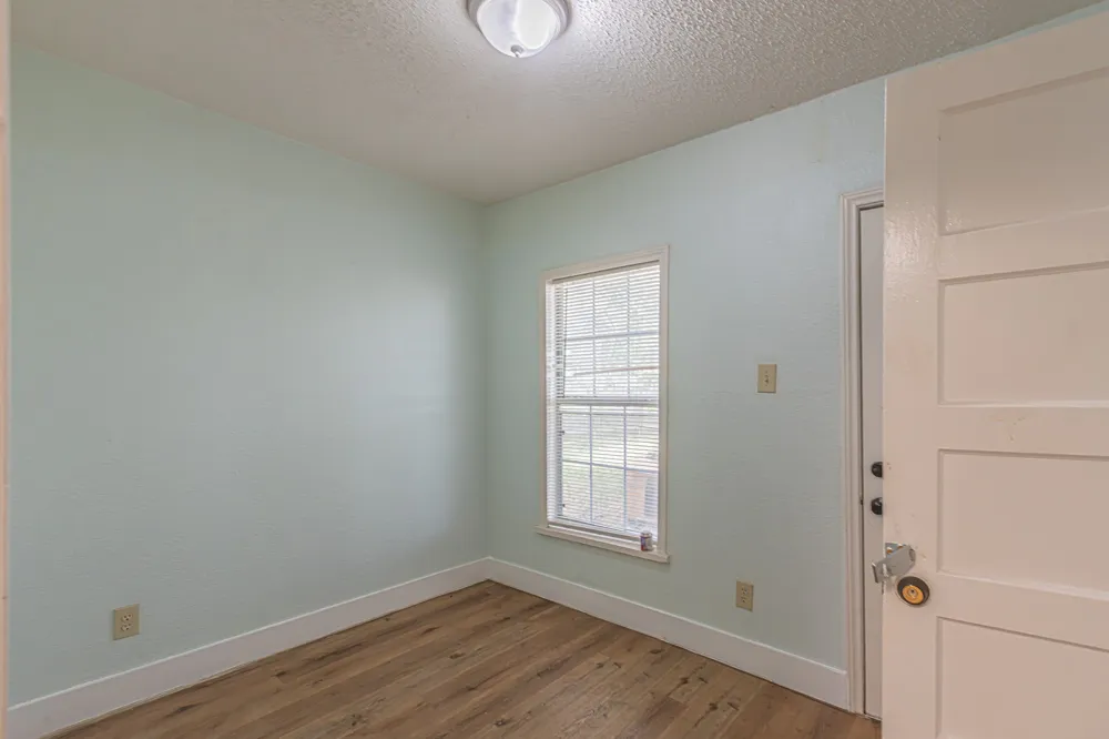 2543 E Ann Arbor Avenue Dallas, TX 75216