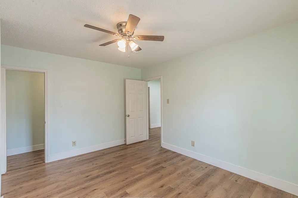 2543 E Ann Arbor Avenue Dallas, TX 75216