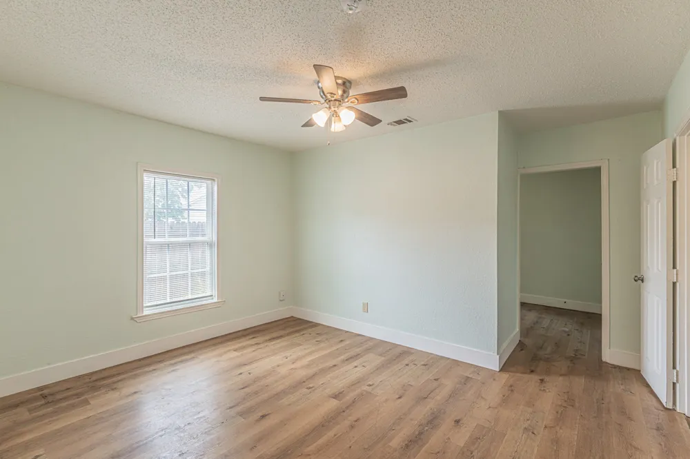 2543 E Ann Arbor Avenue Dallas, TX 75216
