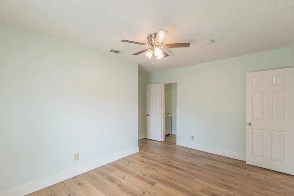 2543 E Ann Arbor Avenue Dallas, TX 75216