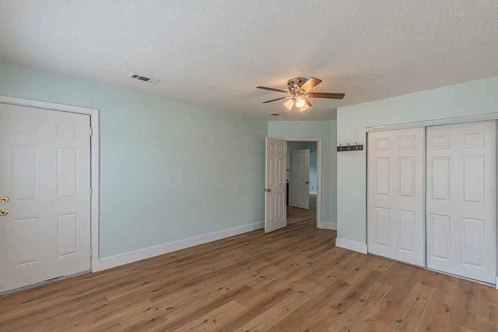 2543 E Ann Arbor Avenue Dallas, TX 75216