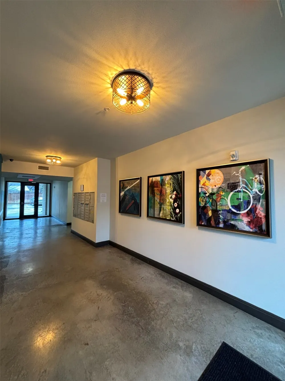801 Bishop Avenue #1-203 Dallas, TX 75208