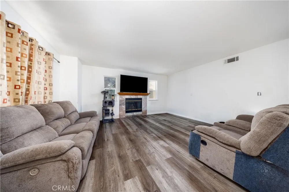 3908 Baldwin Park Boulevard Baldwin Park, CA 91706