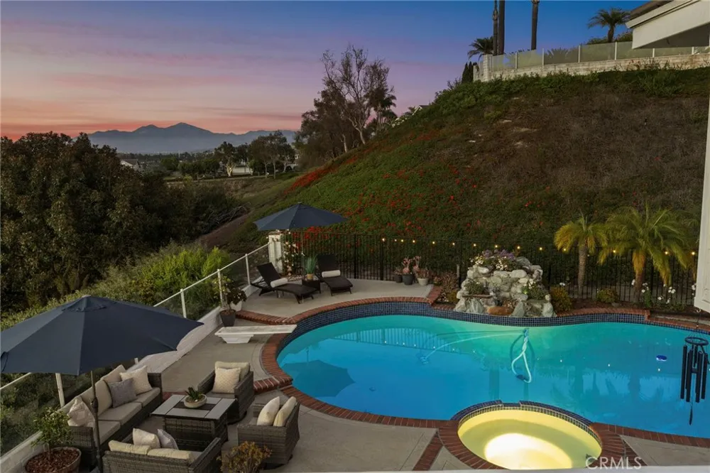 60 Richmond Hill Laguna Niguel, CA 92677