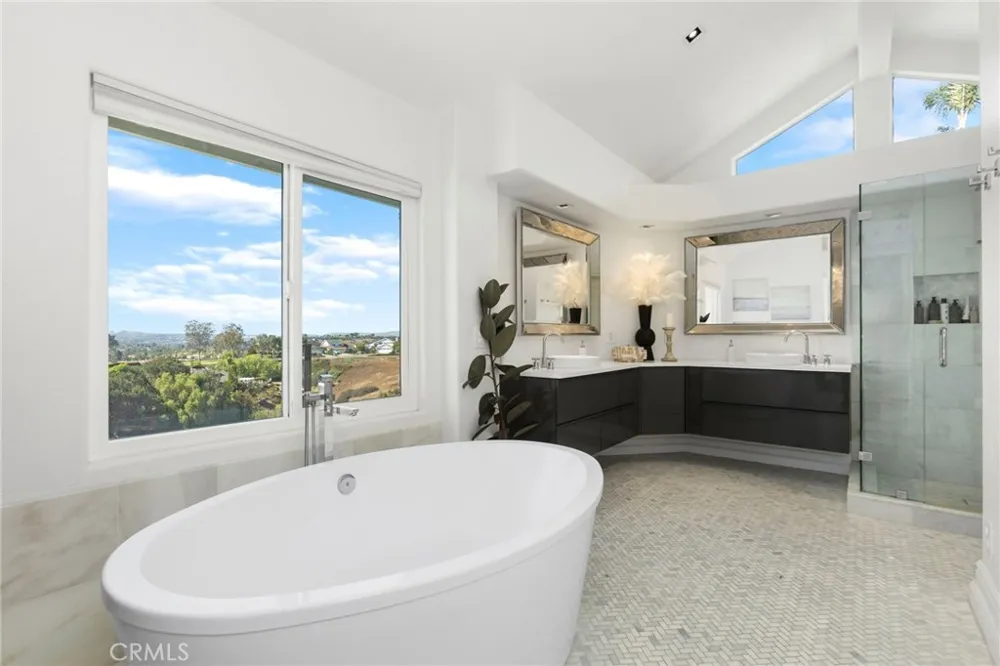 60 Richmond Hill Laguna Niguel, CA 92677