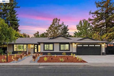 865 Kensington Dr