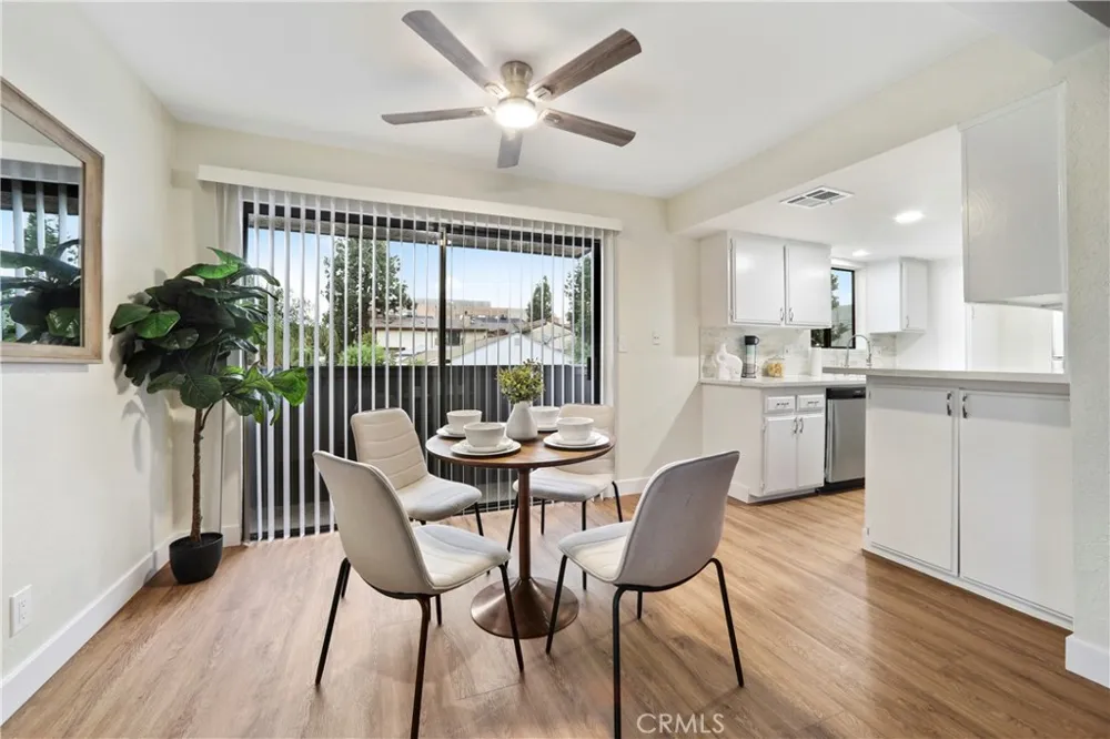 5252 Agnes #2 Valley Village, CA 91607